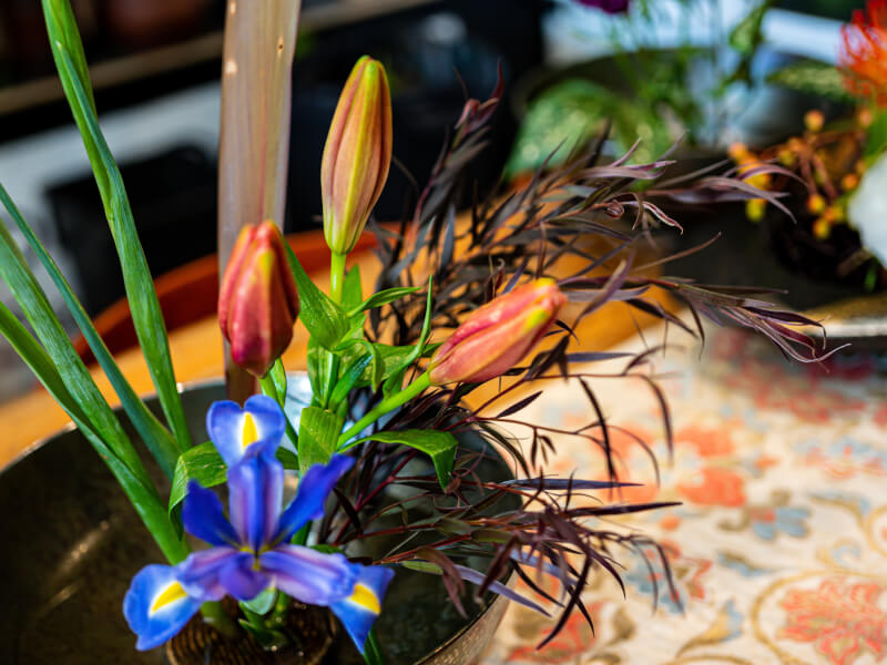 Ikebana flower arrangement 